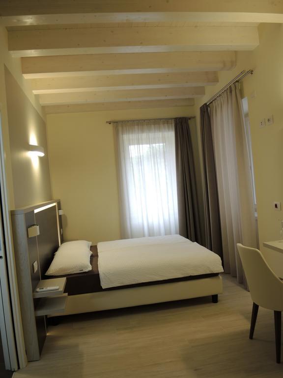 Bed And Breakfast Casa Mosole Μαλτσεζίνε Δωμάτιο φωτογραφία